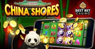 Filipino player using 747 Casino mobile app to bet on basketball and access live casino
